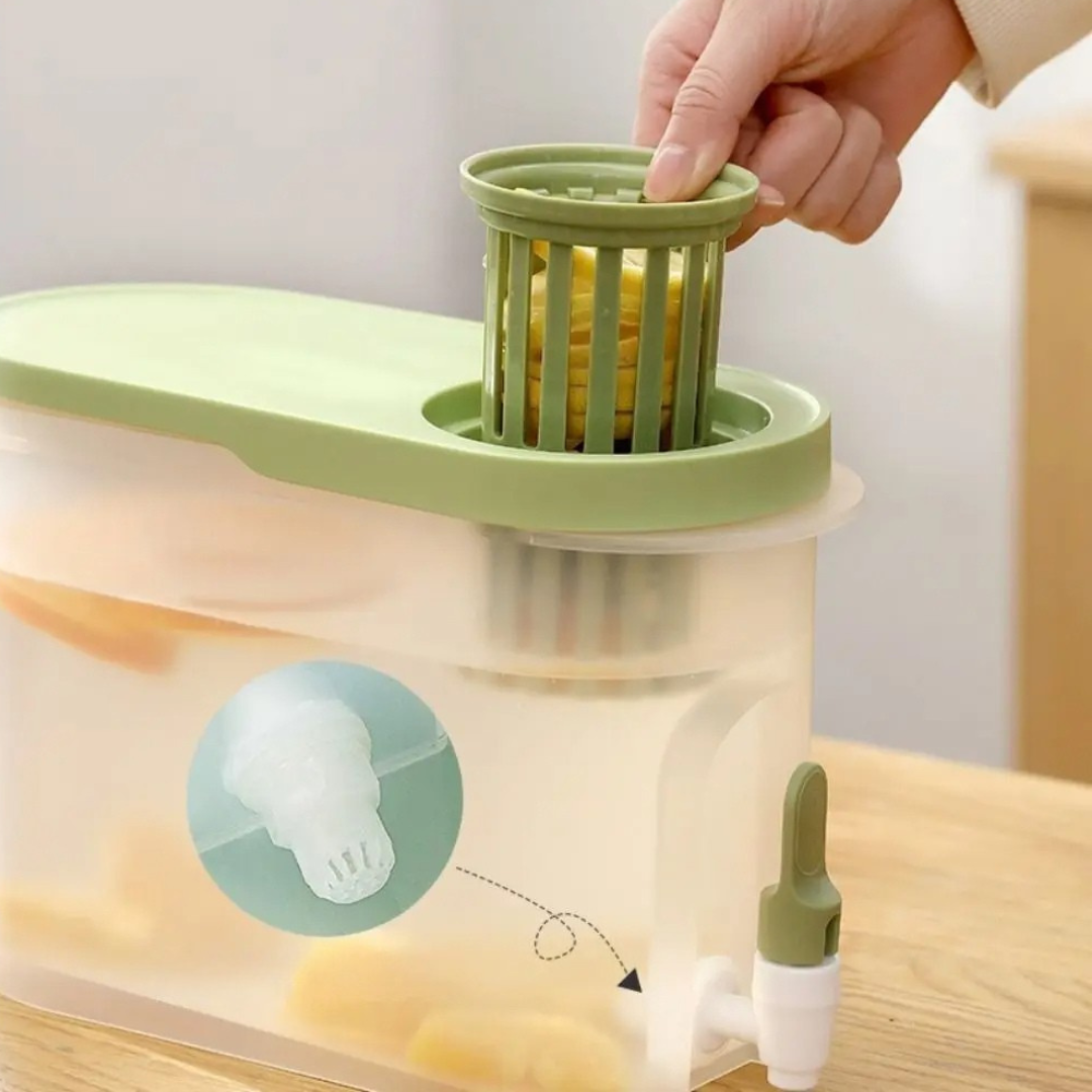 Dryckdispenser med frukt filter